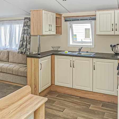 Silver Birch Caravan Park Talacre Exterior photo