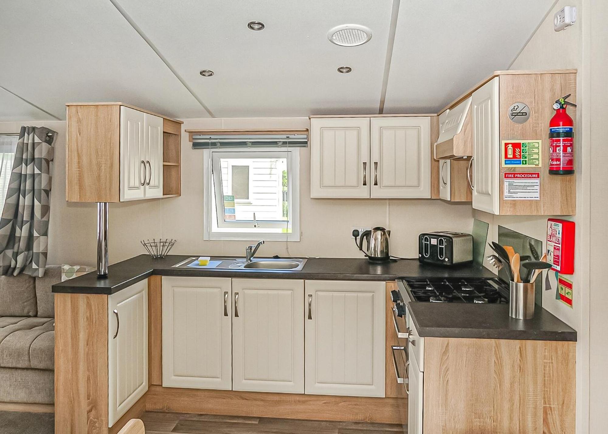 Silver Birch Caravan Park Talacre Exterior photo