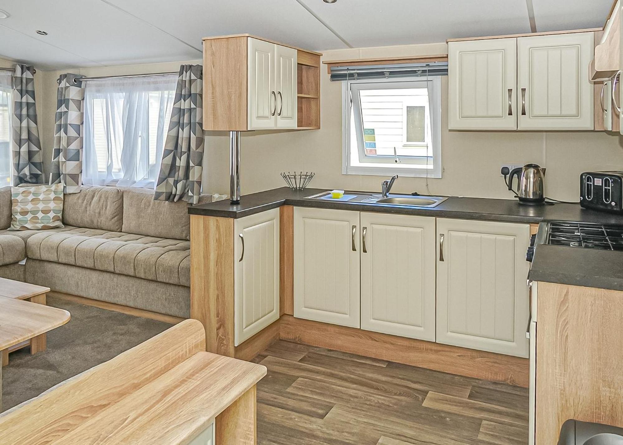 Silver Birch Caravan Park Talacre Exterior photo