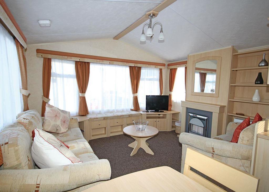 Silver Birch Caravan Park Talacre Exterior photo